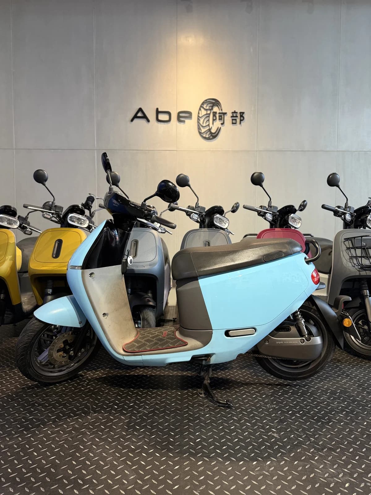 2017 Gogoro 2 Plus | 經典雙載國民神車．大空間與順暢騎乘兼具 2