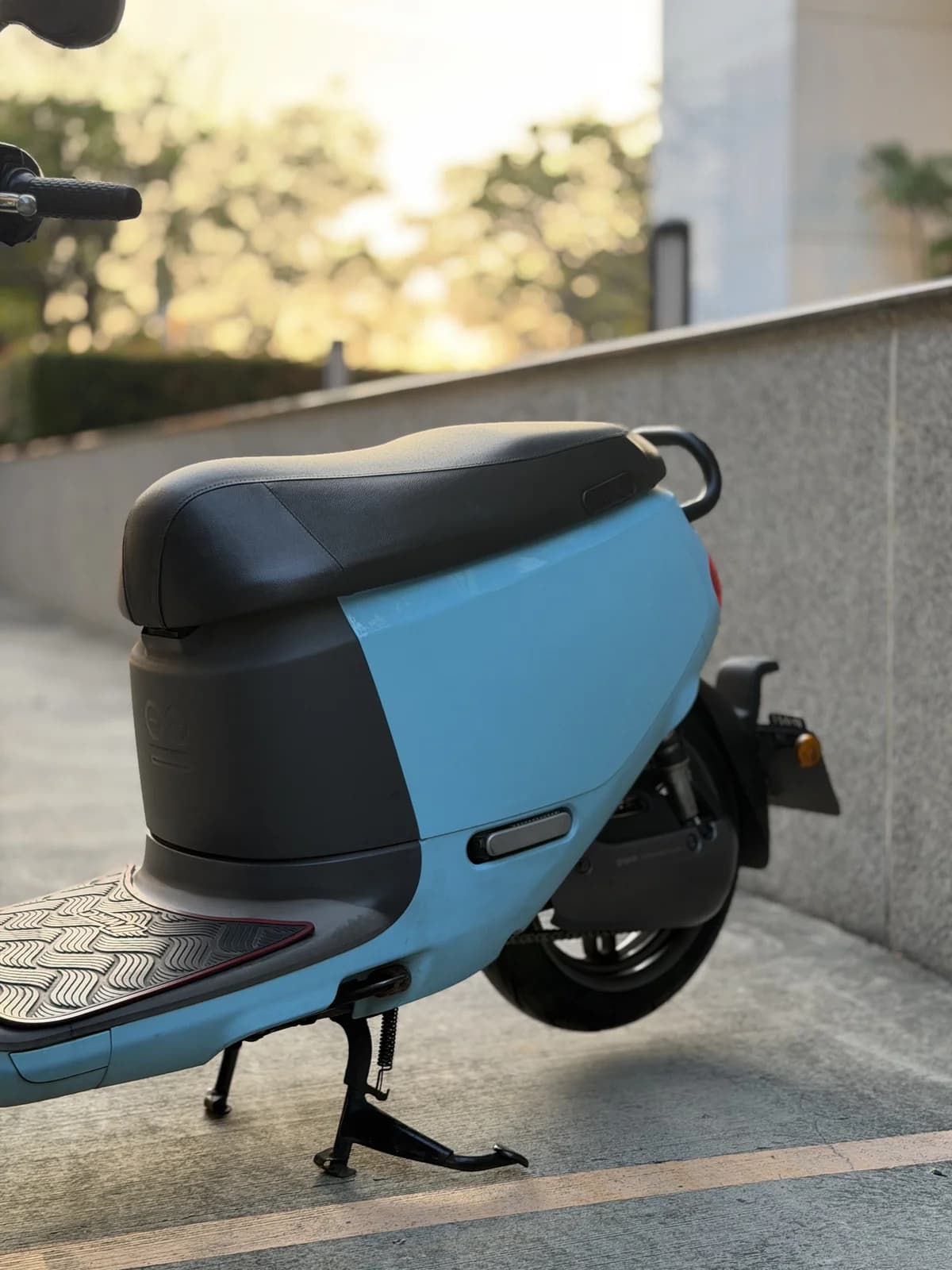 2017 Gogoro 2 Plus | 經典雙載國民神車．大空間與順暢騎乘兼具 6