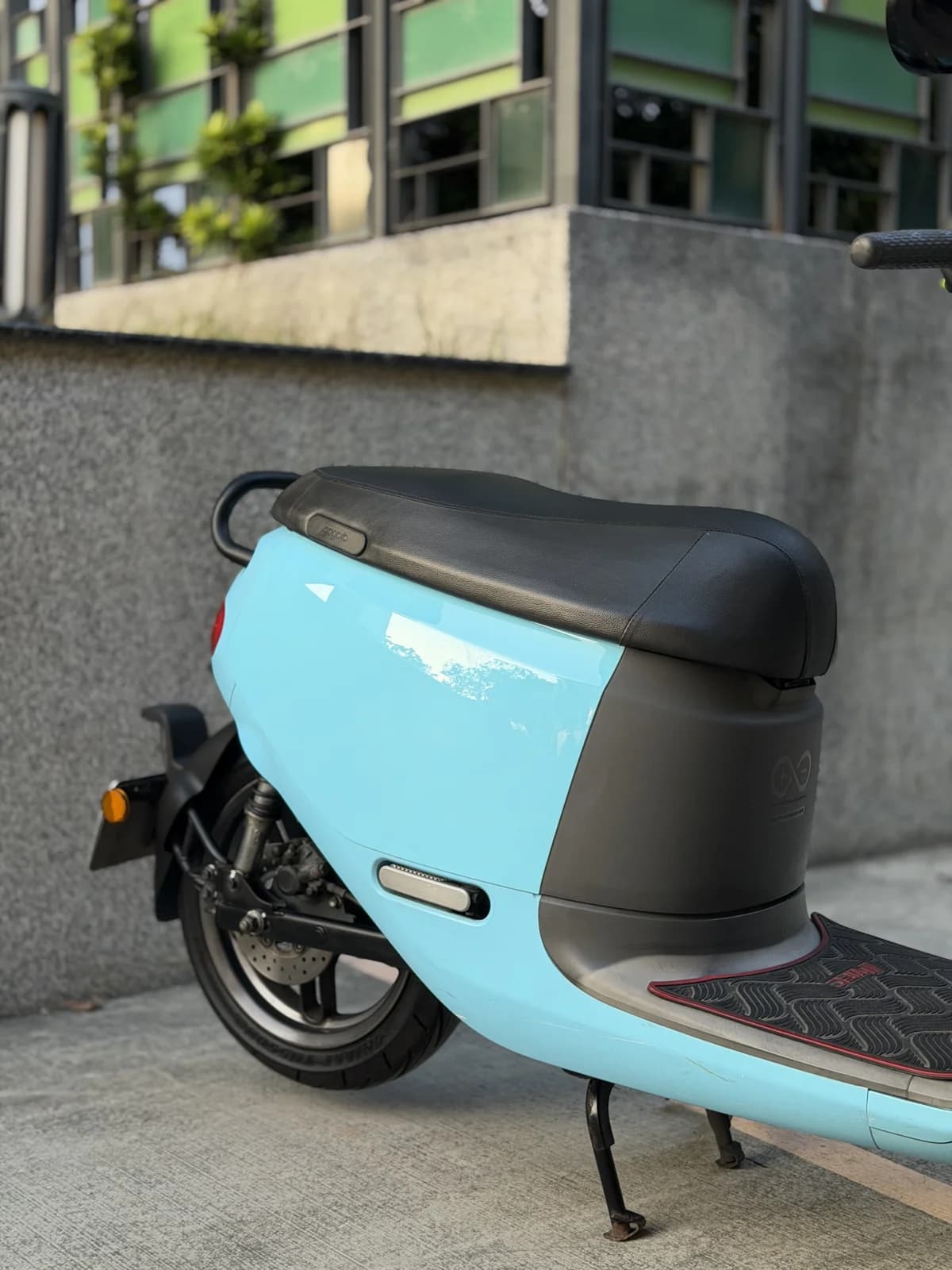 2017 Gogoro 2 Plus | 經典雙載國民神車．大空間與順暢騎乘兼具 7
