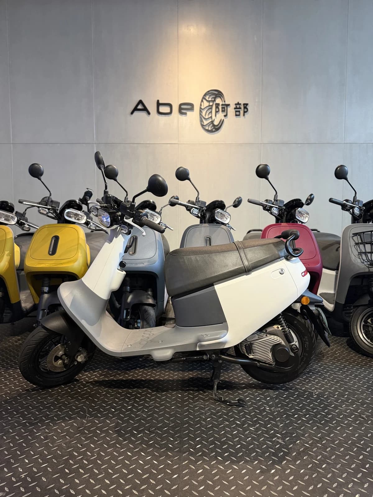 2023 Gogoro VIVA | 經典綠牌輕便代步首選，羽量級車身與超低里程 2
