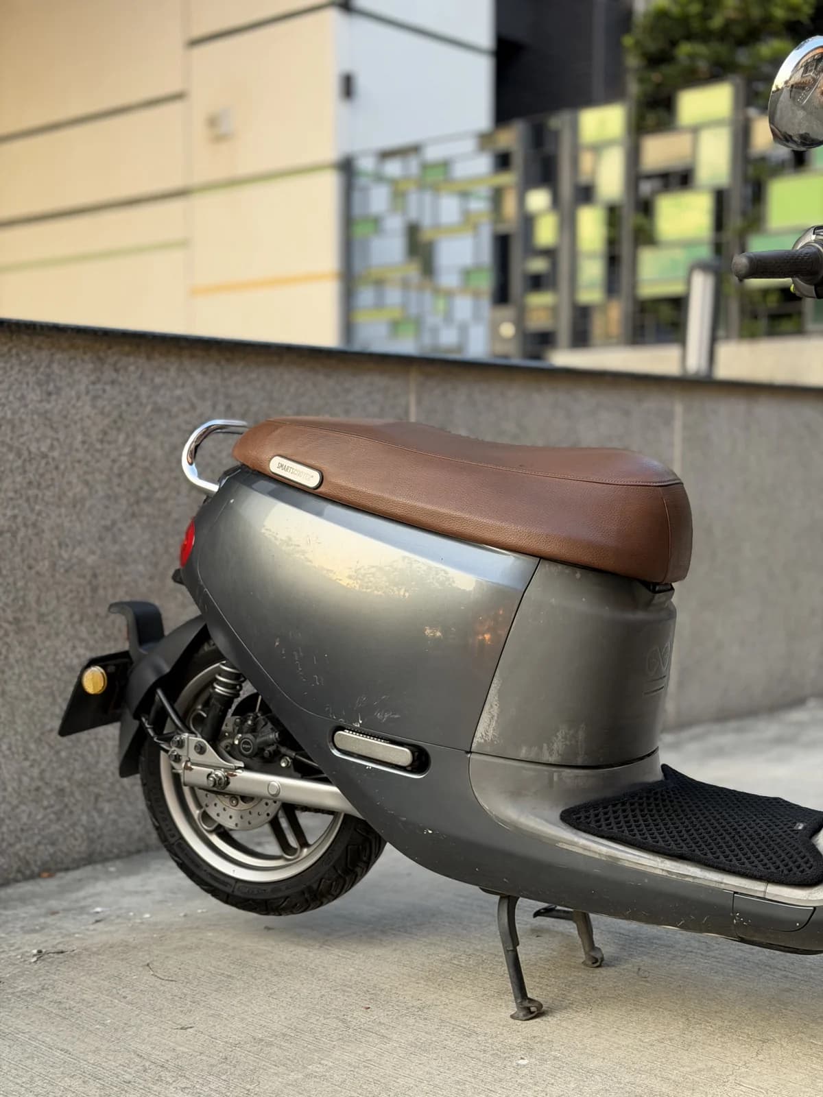 2018 Gogoro 2 Deluxe | 經典金屬質感、率性風格與日常通勤的時尚之選 6