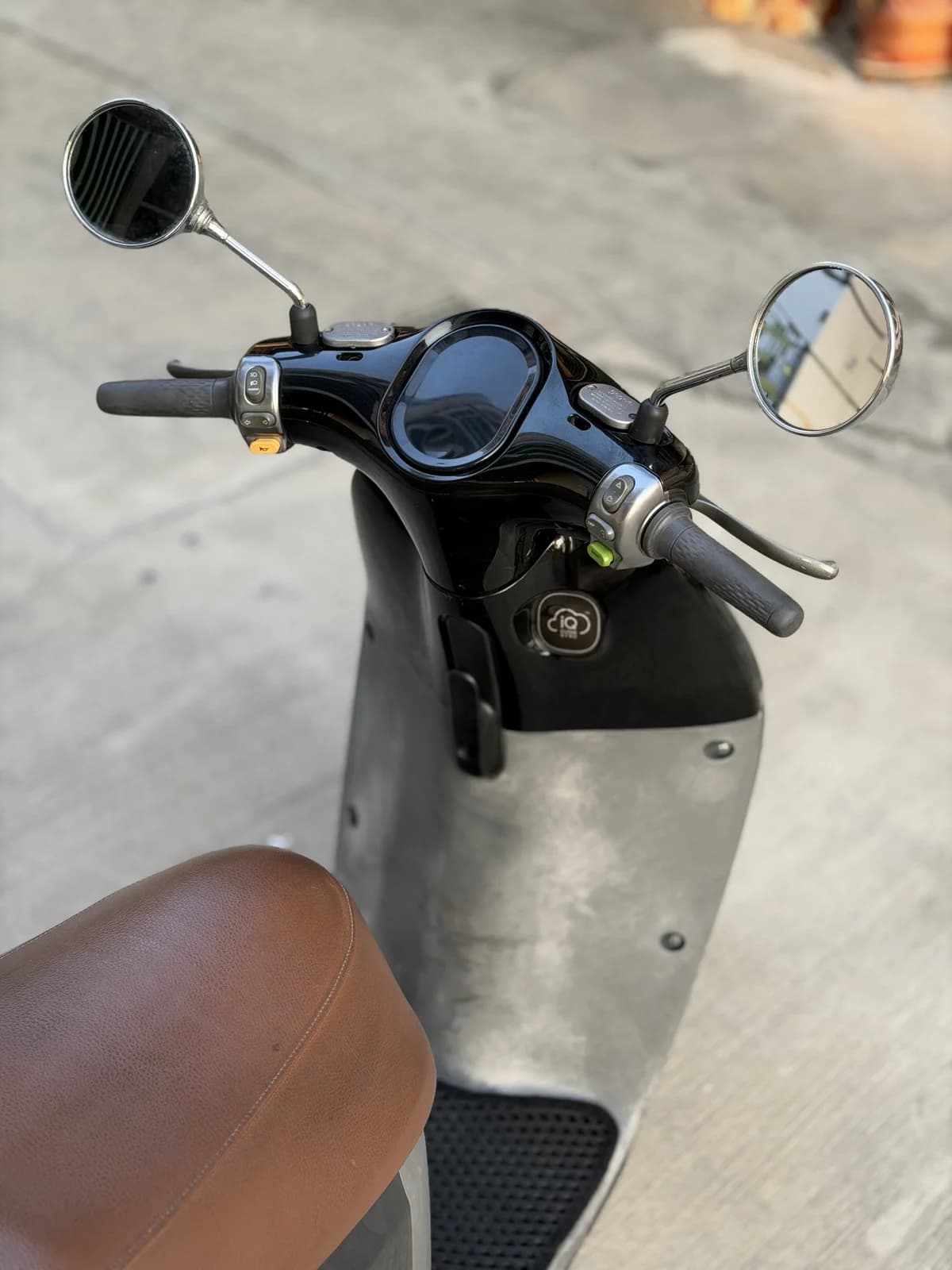 2018 Gogoro 2 Deluxe | 經典金屬質感、率性風格與日常通勤的時尚之選 8