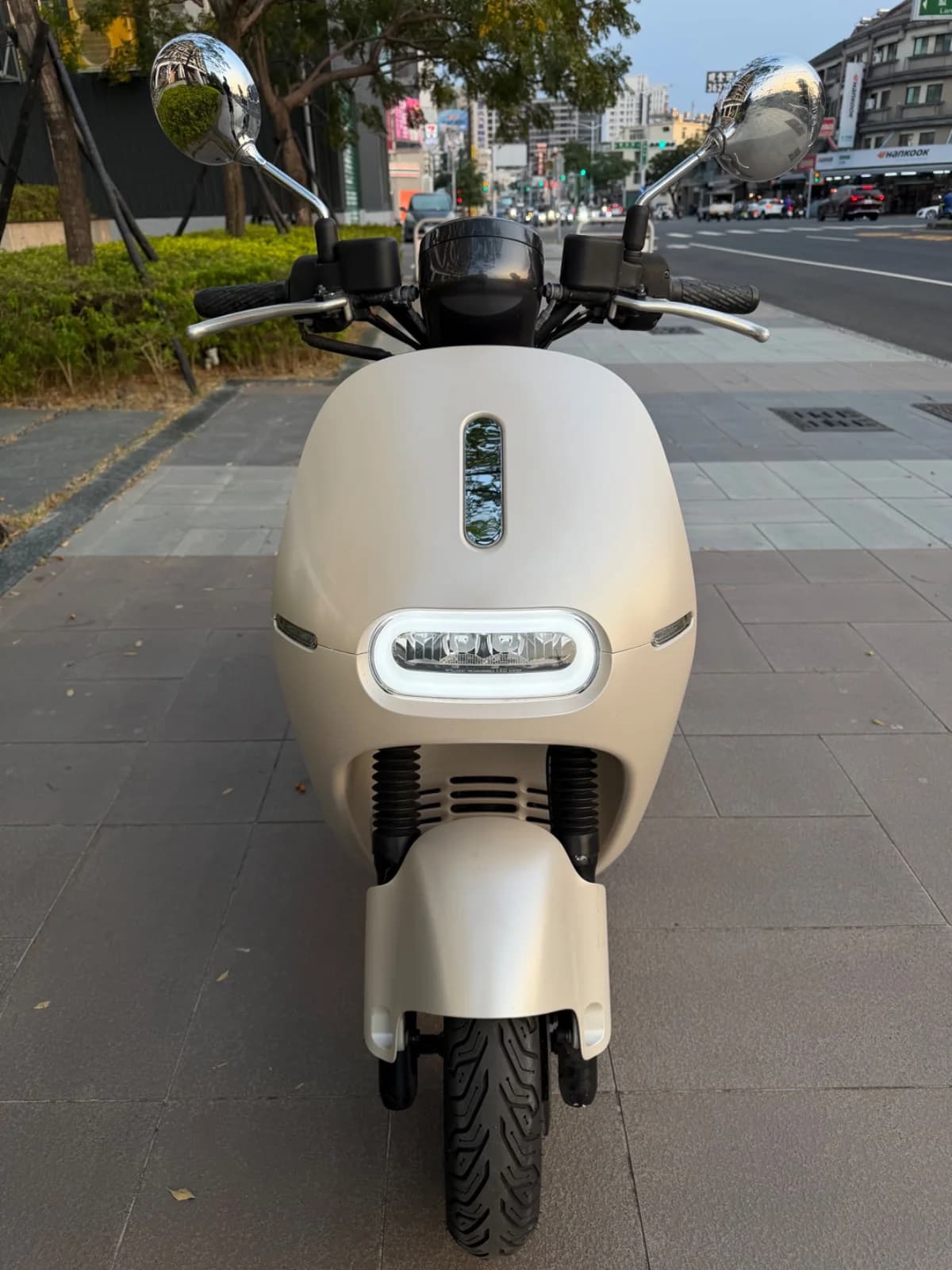 2022 Gogoro Delight Basic | 專為女性打造的省力美學、奶茶色質感輕巧代步車 5