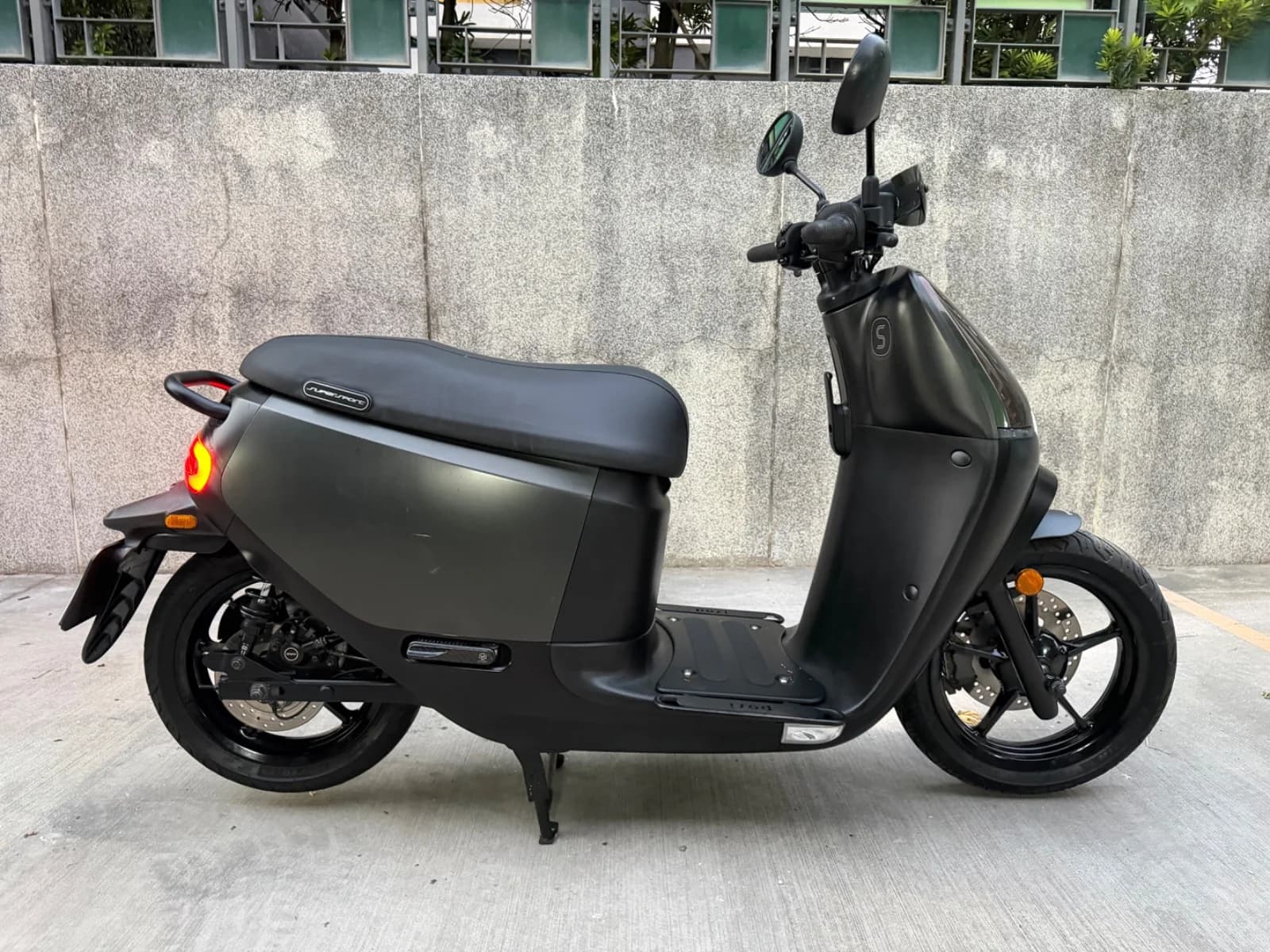 2022 Gogoro SuperSport TCS｜獨家智駕電控核心．TCS循跡防滑．性能旗艦 6