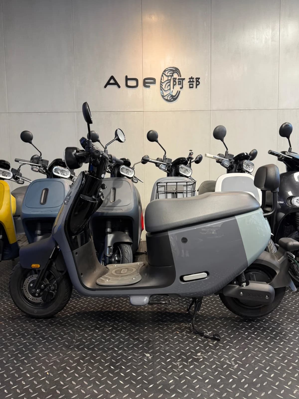 2024 Gogoro JEGO 灰 | 綠牌超強代步神車 輕巧好上手、免駕照煩惱、超低里程 2